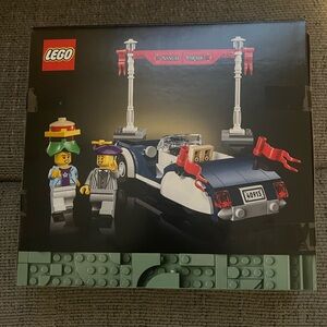 LEGO Celebration Parade Car Set - Blue, White, Red